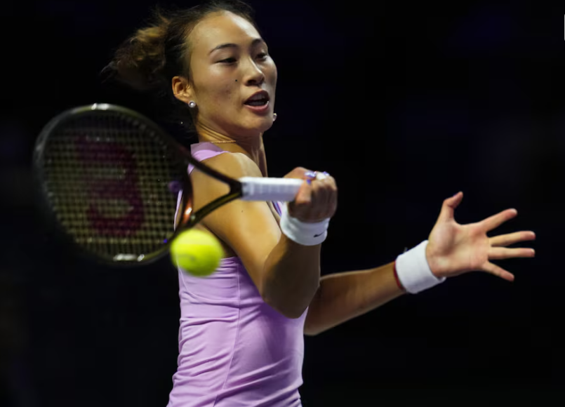 郑钦文击败贾斯敏·保利尼Jasmine Paolini，进入 WTA 年终总决赛半决赛